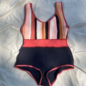 Seea c skin reversible one piece swim suit xlnt L